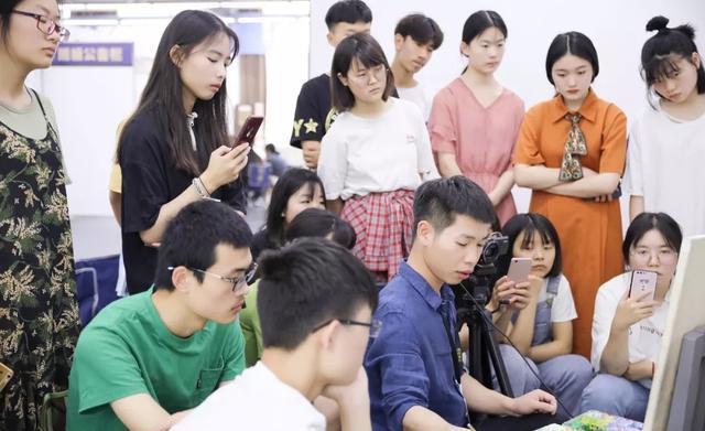 Z6尊龙凯时官方网站教案设计主题班会课教案设计教师招聘早准备教学设计：“凝聚共识